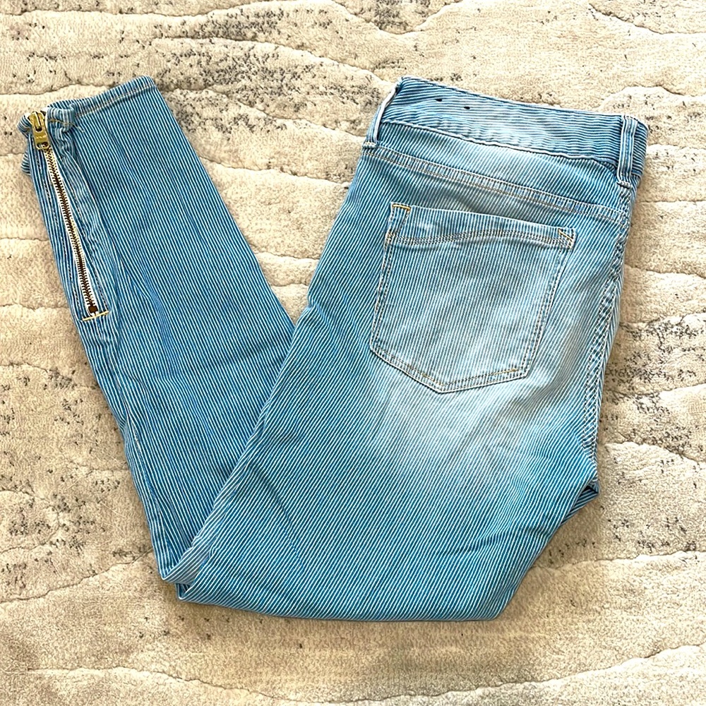 Express low rise cropped pinstripe jeans - size 8